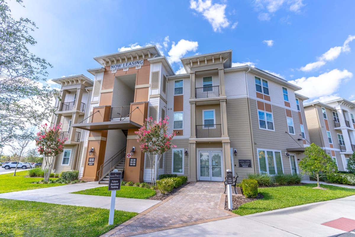 Photos and Video | Parc Hill Apartment Homes in Orange City, FL